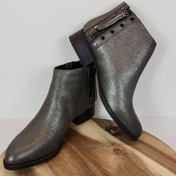 Vince Camuto Catile Pewter Gunmetal Leather Side Zip Ankle Booties Size 8 M - Picture 7 of 13